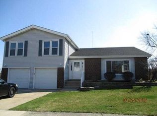 2039 Baldwin Ct, Glendale Heights, IL 60139