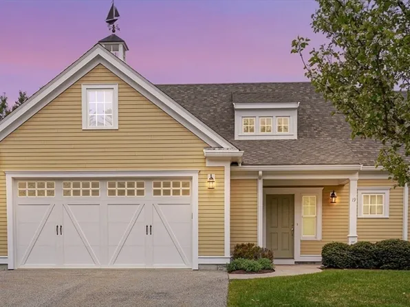 19 Mainsail Dr Unit 19, Marshfield, MA 02050