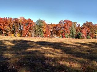 4 Pond View Dr, Clinton, MA 01510