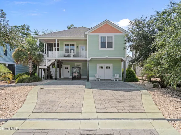 142 NW 12th Street, Oak Island, NC 28465