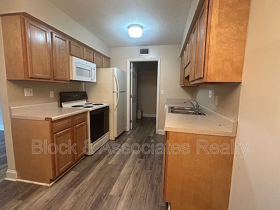 2nd image of 2260 Sunderland Rd APT 84W