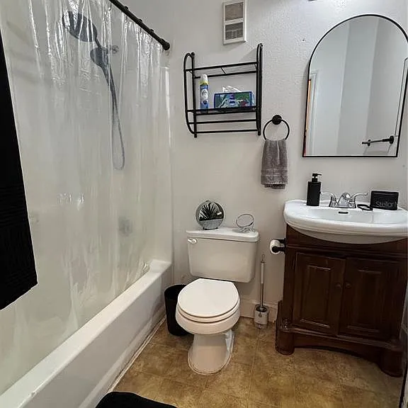 8838 Coral Palms Ct #B — Photo 8