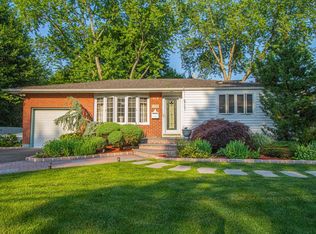 1086 Howells Rd, Bay Shore, NY 11706