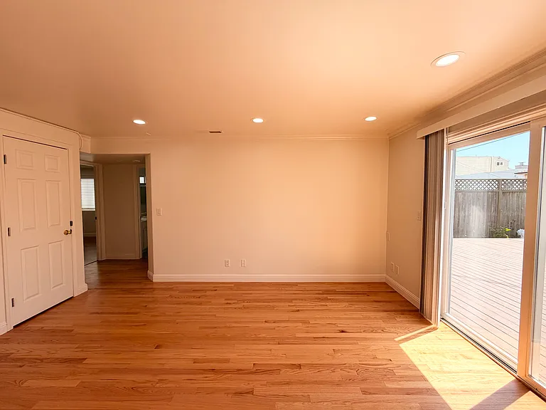 111 Everglade Dr — Photo 3