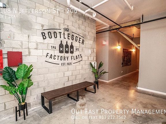 4th image of 3108 N Jefferson St #206