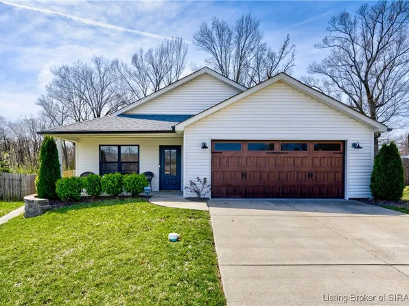 1902 Independence Circle, Jeffersonville, IN 47130