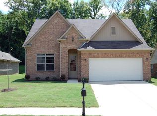 5820 Peterson Ridge Ln, Memphis, TN 38135