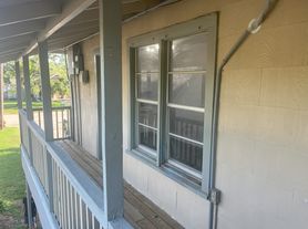 1711 Halsell St, Bridgeport, TX