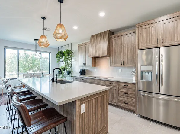 142 E HEARNE Way, Gilbert, AZ 85234