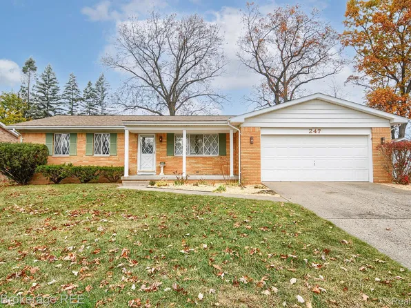247 Leroy St, Montrose, MI 48457