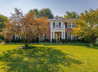 6108 Rodes Dr, Northfield, KY 40222