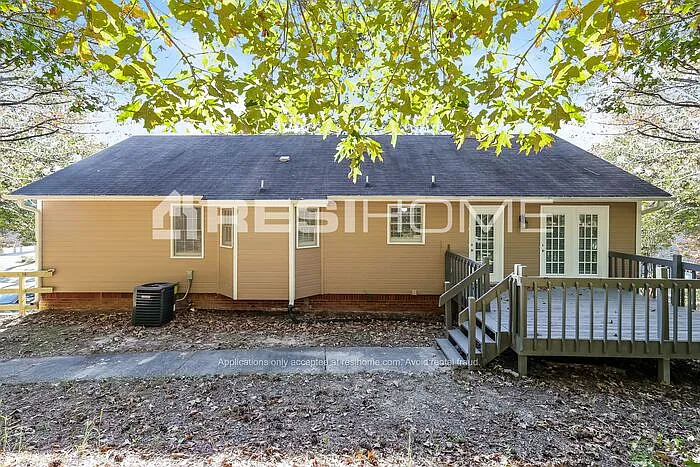 1028 Independence Ct — Photo 15
