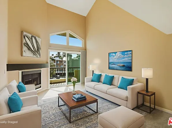 5545 Canoga Ave APT 301, Woodland Hills, CA 91367