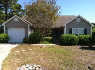 107 Laurel Oak Ct, Hampstead, NC 28443