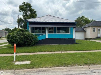 402 E State St, Centerville, IA, 52544