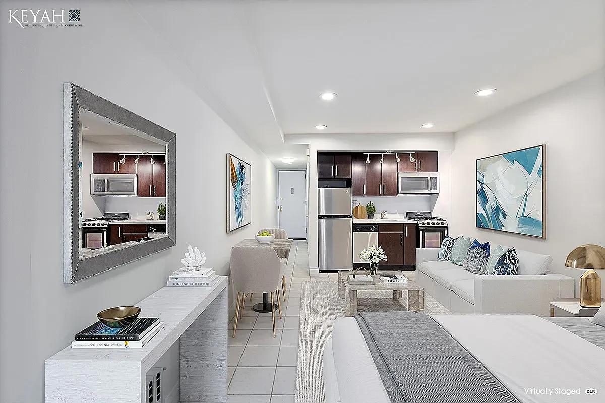367 West 48th Street — Photo 2