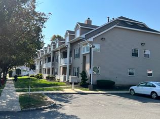 904 Montague Ave #904, Iselin, NJ 08830