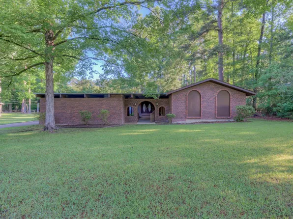 1305 E Todd St, Minden, LA 71055