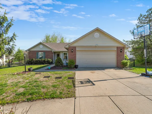 4617 Welton St, Greenwood, IN 46143