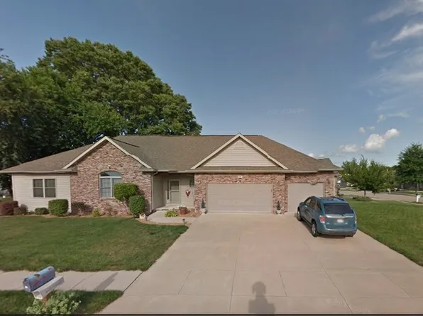 672 Lost Tree Dr, Sherman, IL 62684