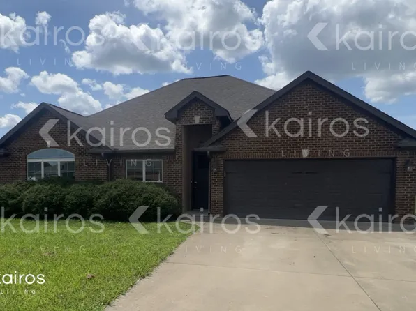 122 Cottonwood Dr, Muscle Shoals, AL 35661