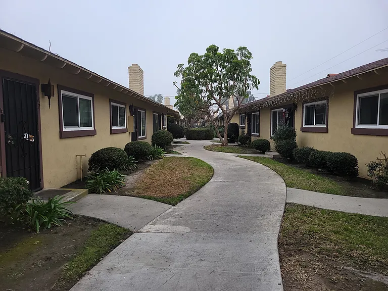 1541 E La Palma Ave — Photo 8