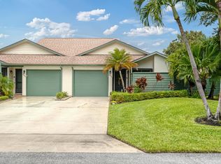 6825 SE Bunker Hill Dr, Hobe Sound, FL 33455