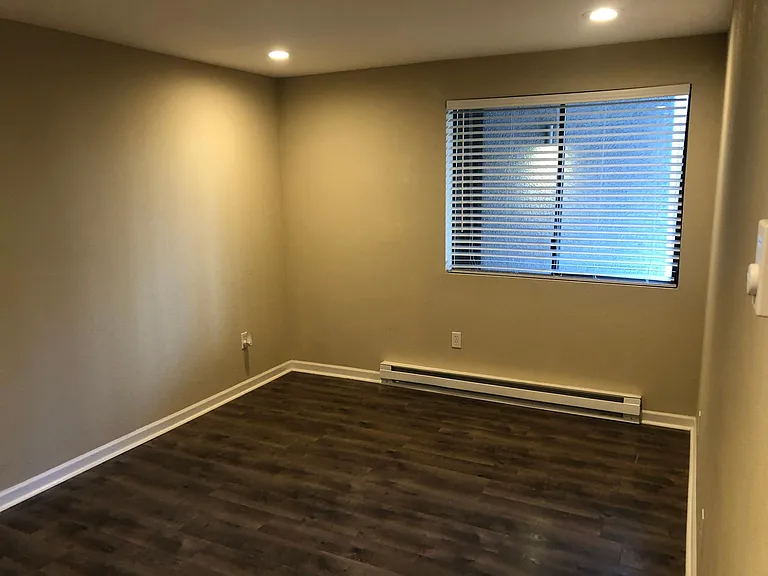 29 E 6th Ave #302 — Photo 9
