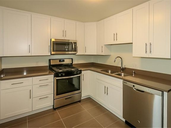 4th image of 1582 E Sunnyside Ave #Basement