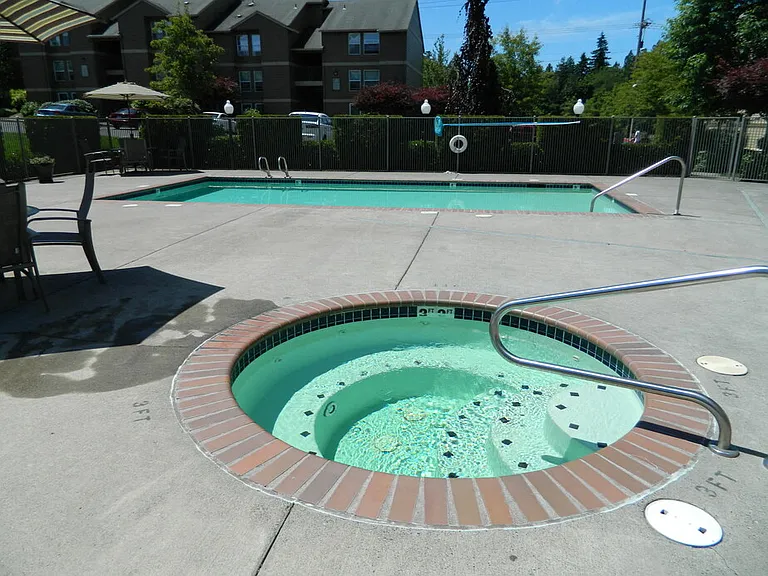 Springwater Trail Apartments — Photo 22