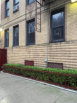 1st image of 119 Payson Ave APT 1E
