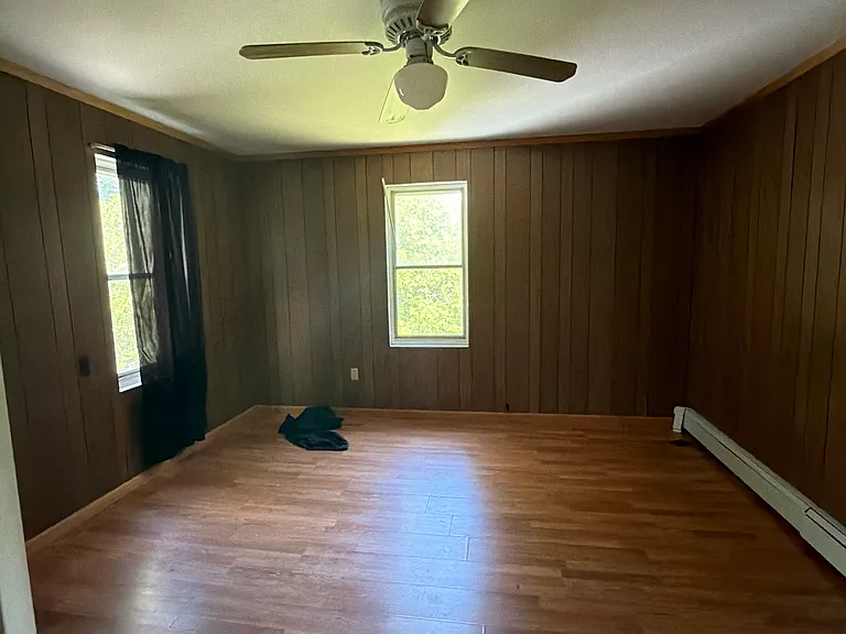 8 Avenue A — Photo 14