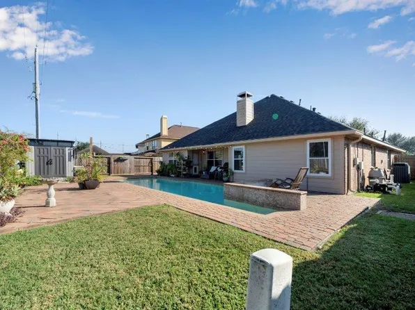 6086 Haysden Ln, League City, TX 77573