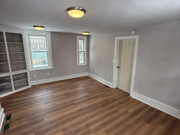 184 Church St #2, Saratoga Springs, NY 12866