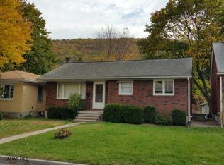 554 Park Ave, Tyrone, PA 16686
