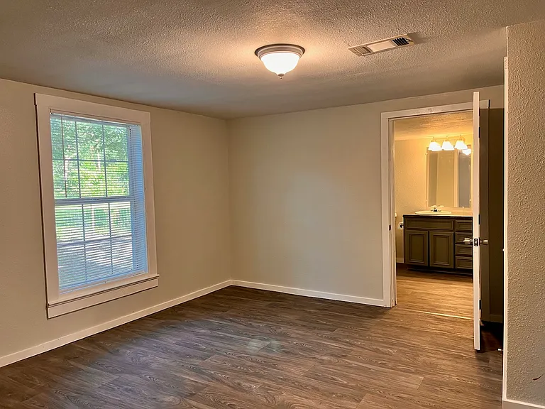4069 Villa Rd — Photo 11