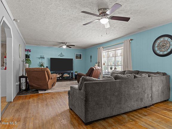 2nd image of 231 Water Oak Drive