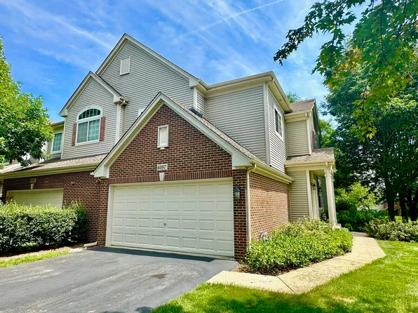 6097 Halloran Ln, Hoffman Estates, IL 60192