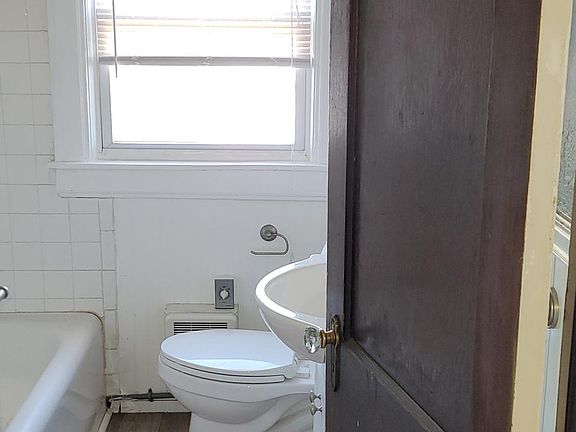 5th image of 231 Bradford St #6