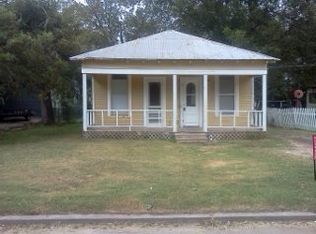 511 Jobe St, Gonzales, TX 78629