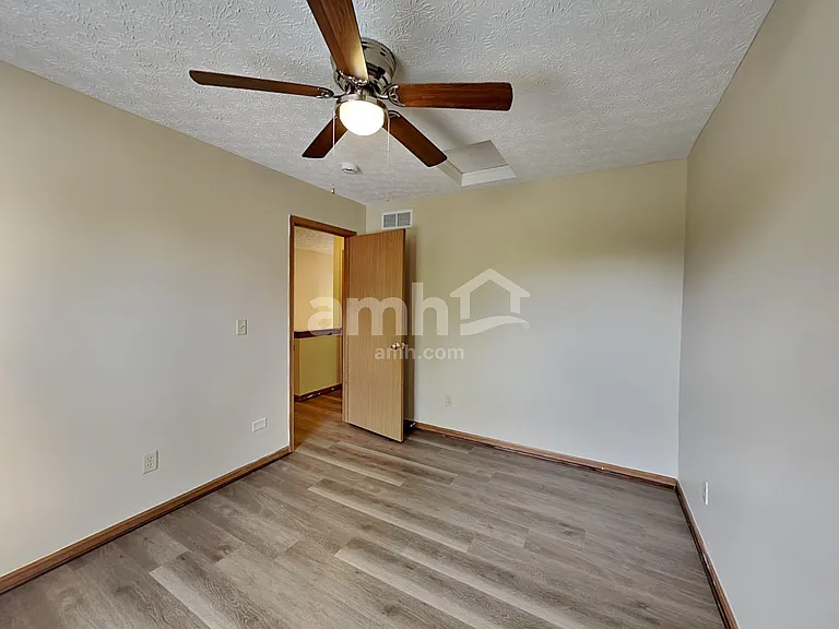 172 Steiger Ct — Photo 19
