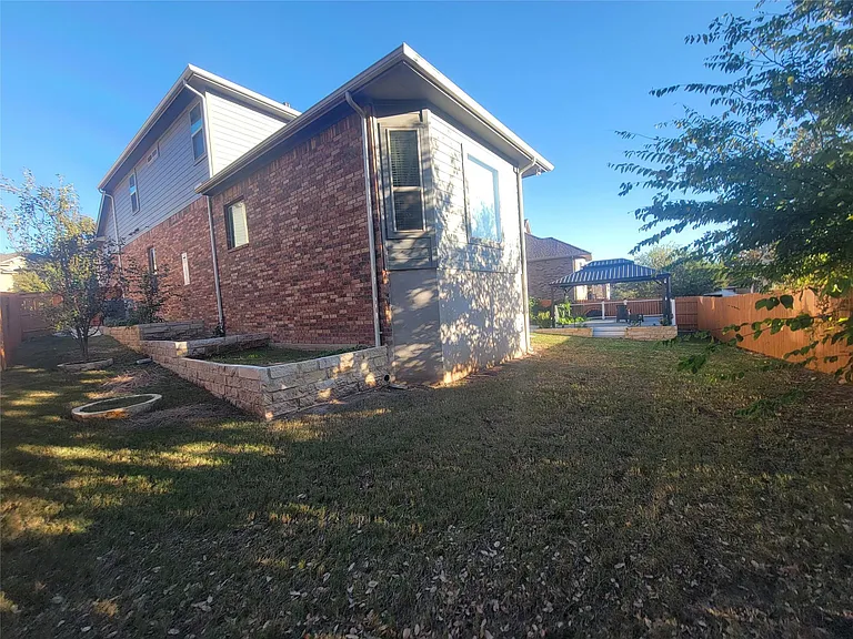 340 Cross Timbers Dr — Photo 29