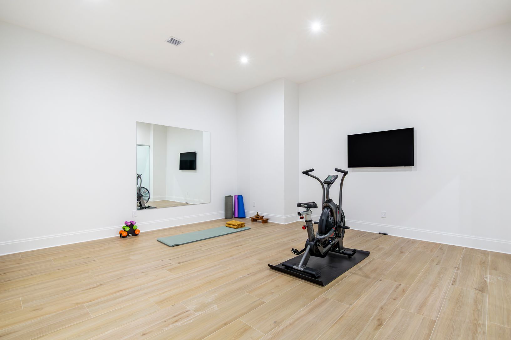  Gym