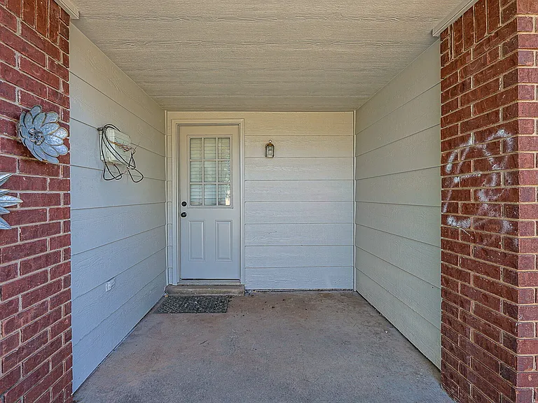 9708 Aberdeen Ave — Photo 50