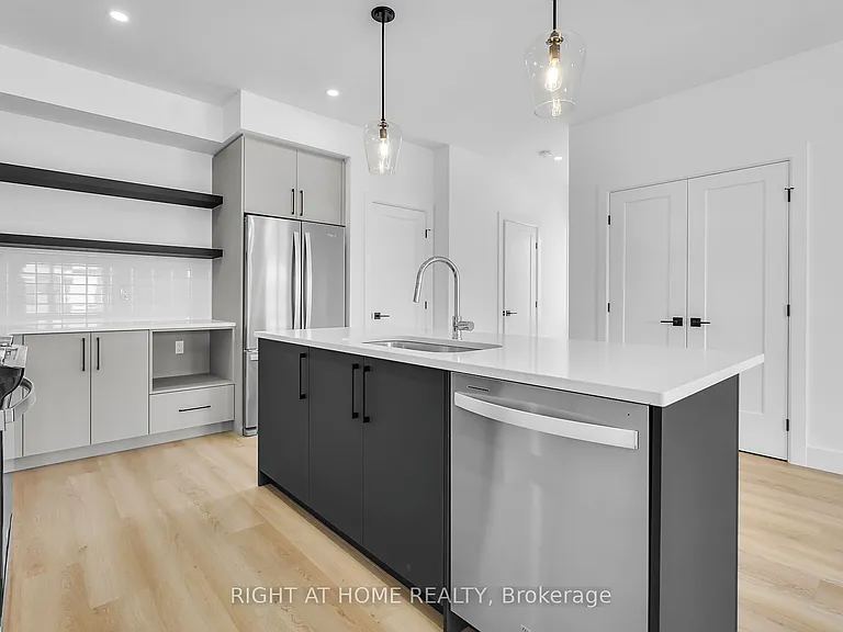 3550 Emily Carr Ln — Photo 9