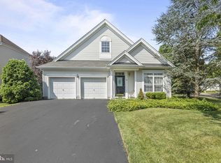 34 Cardinalflower Ln, West Windsor, NJ 08550