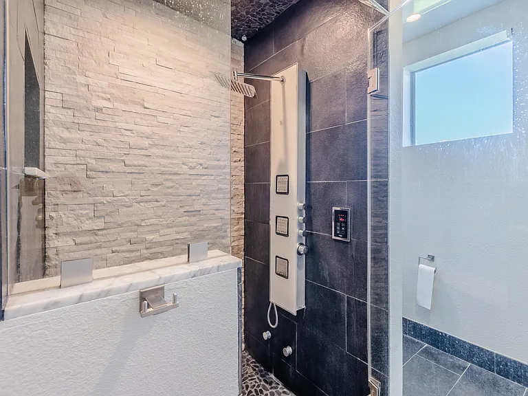 6927 Sumner St — Photo 38