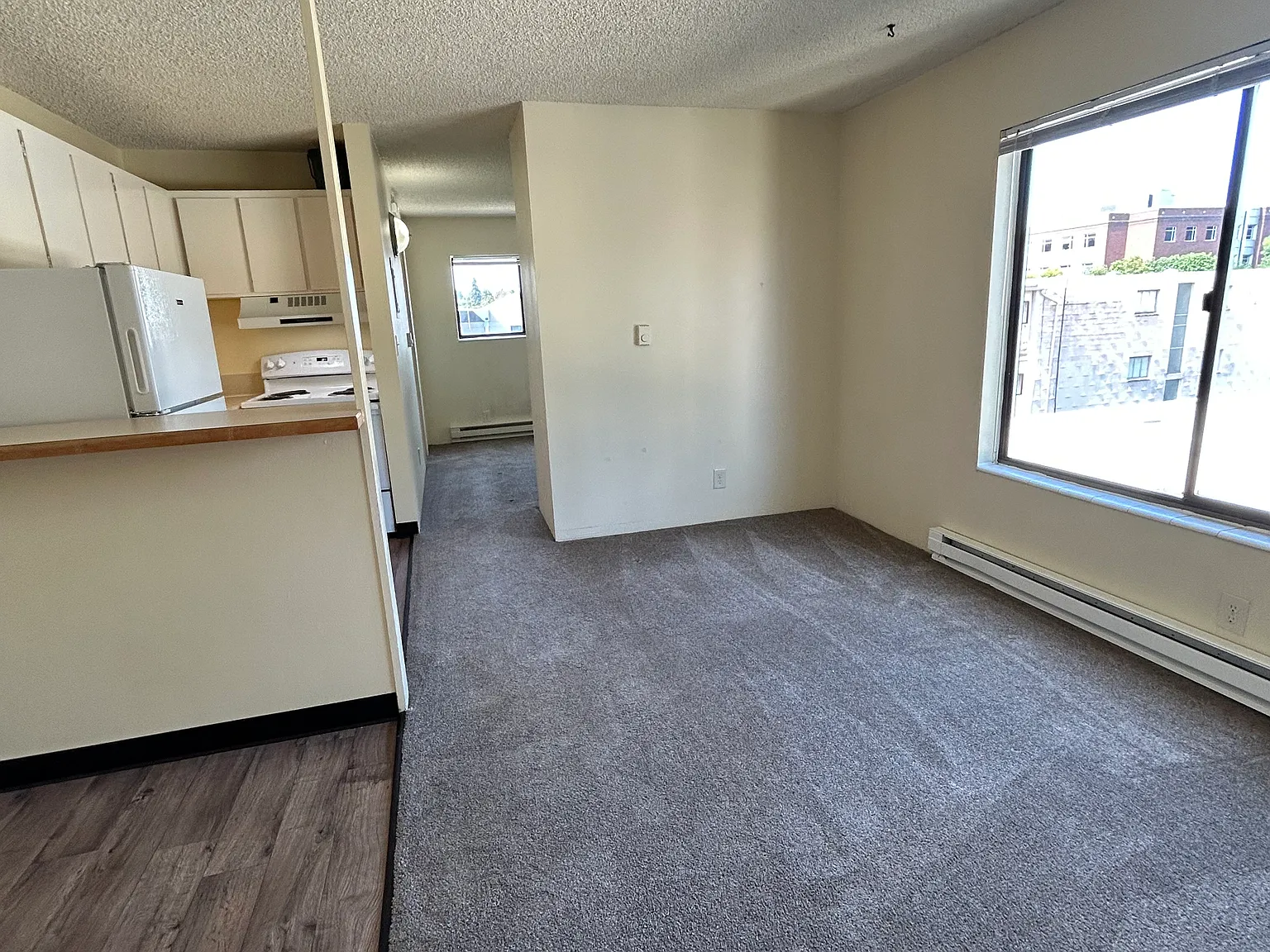 2 bed, 740 sqft, $1,950 — Photo 4