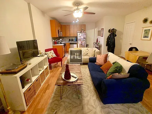 Rented by Highline Residential | media 9