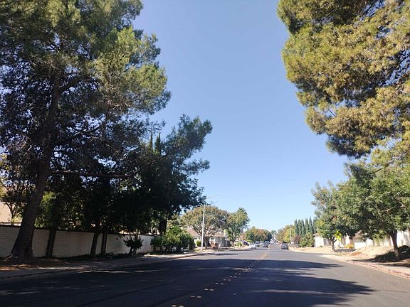 5th image of 4582 Donegal Way